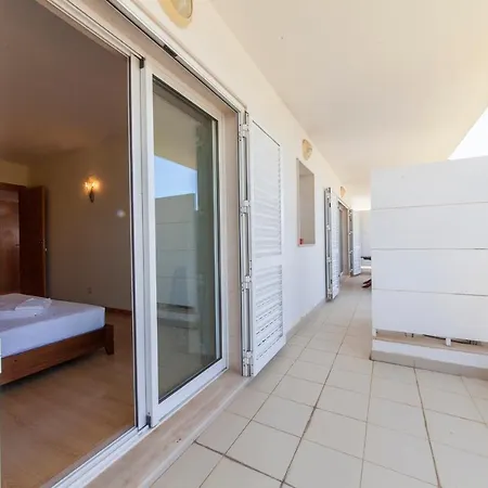 A23 - Marina Palm View *