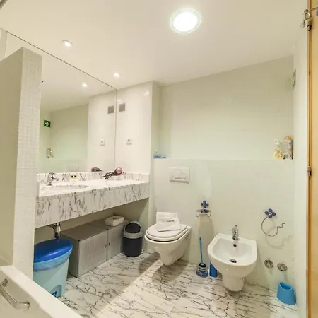 A23 - Marina Palm View Lagos