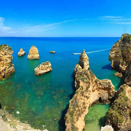 A23 - Marina Palm View Apartment Lagos