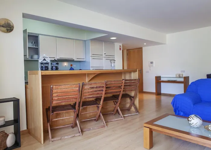 A23 - Marina Palm View